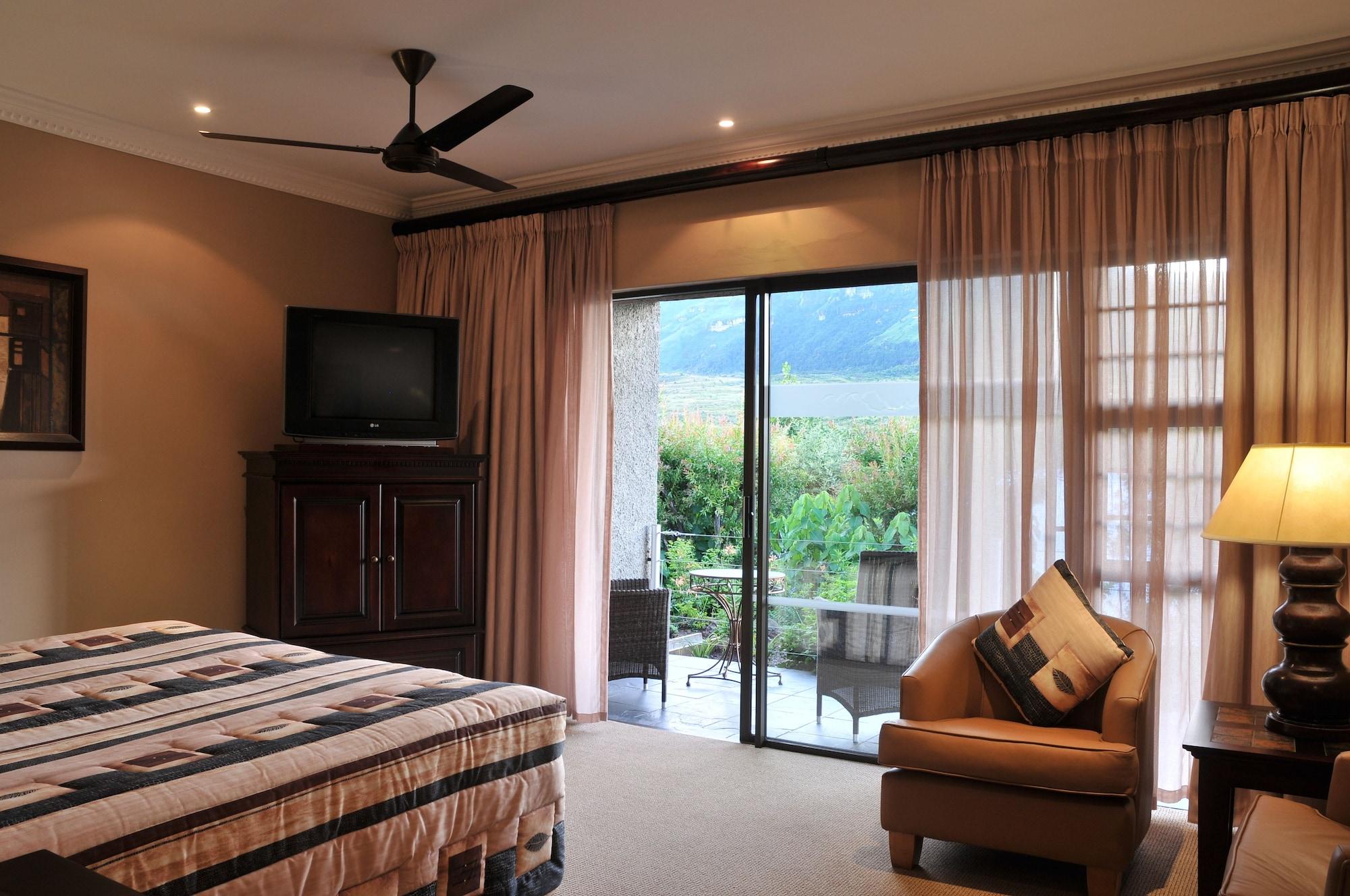 Cathedral Peak Hotel Winterton Exterior foto