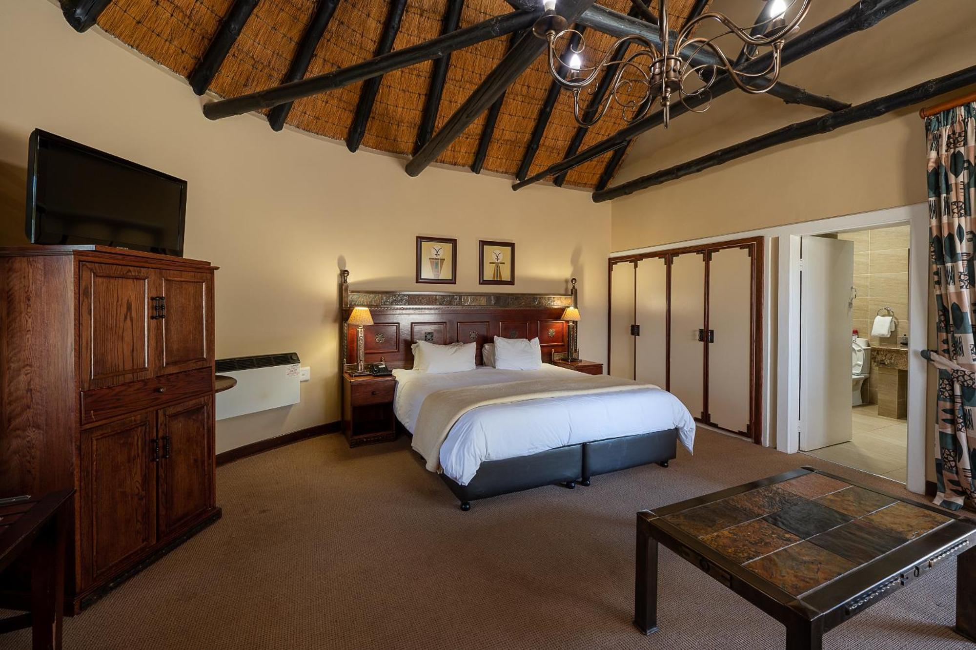 Cathedral Peak Hotel Winterton Habitación foto